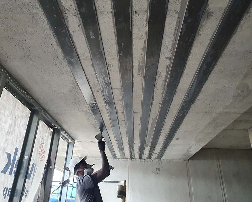 How to strength a concrete beam?